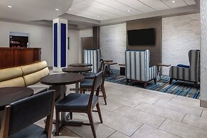 Holiday Inn Express St. Louis West - O'Fallon by IHG