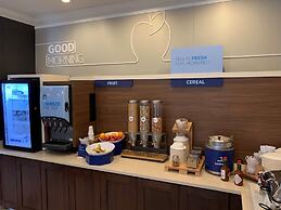 Holiday Inn Express St. Louis West - O'Fallon by IHG