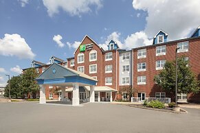 Holiday Inn Express St. Louis West - O'Fallon by IHG
