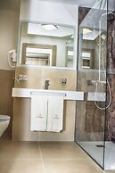 Paradise Beach Resort