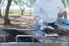 Paradise Beach Resort