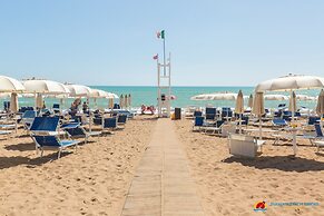 Paradise Beach Resort