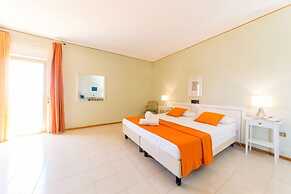 Paradise Beach Resort