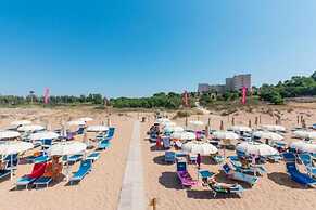 Paradise Beach Resort