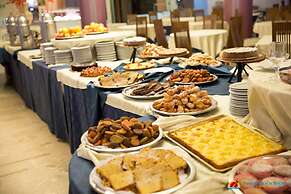 Paradise Beach Resort