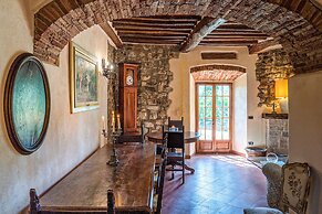 Castello di Tornano Wine Resort