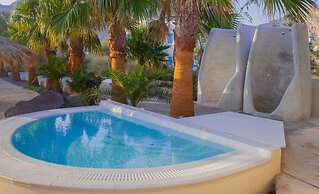 Atlantis Beach Villa