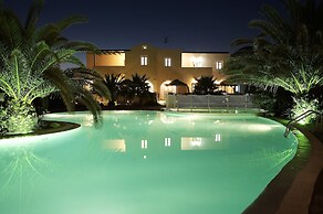 Atlantis Beach Villa