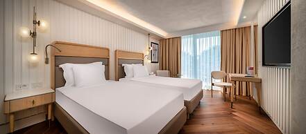 Lara Barut Collection-Ultra All Inclusive