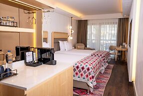 Lara Barut Collection-Ultra All Inclusive