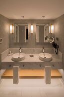 Lara Barut Collection-Ultra All Inclusive