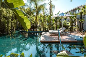 Lara Barut Collection-Ultra All Inclusive