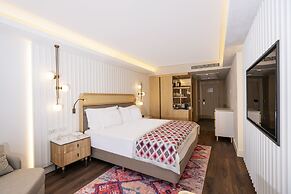 Lara Barut Collection-Ultra All Inclusive