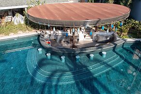 Lara Barut Collection-Ultra All Inclusive