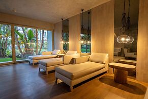 Lara Barut Collection-Ultra All Inclusive