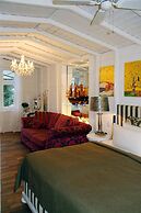 Ackselhaus Blue Home