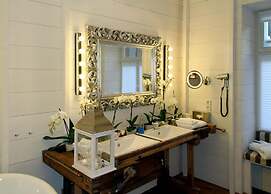 Ackselhaus Blue Home