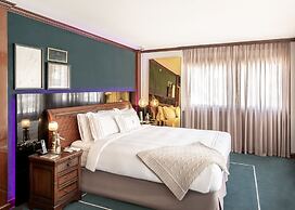 Bebek Hotel By The Stay