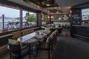 Bebek Hotel By The Stay