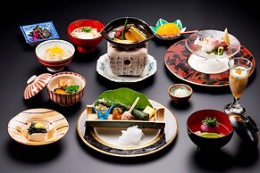 Kanucha Bay Hotels & Villas