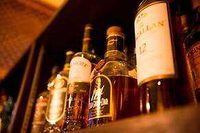 Kanucha Bay Hotels & Villas