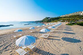 Kanucha Bay Hotels & Villas