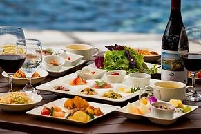 Kanucha Bay Hotels & Villas