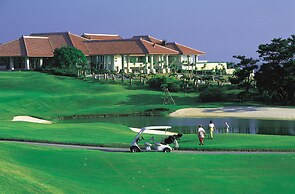 Kanucha Bay Hotels & Villas