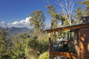 Spicers Peak Lodge