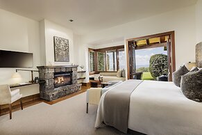 Spicers Peak Lodge