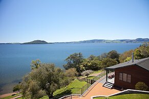 On The Point - Lake Rotorua