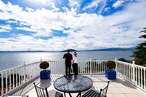 On The Point - Lake Rotorua