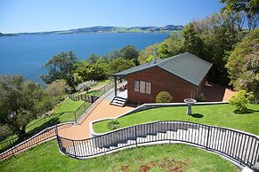 On The Point - Lake Rotorua