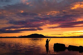 On The Point - Lake Rotorua