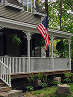 Sand Bar Cottage Inn