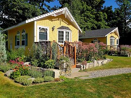 Sand Bar Cottage Inn