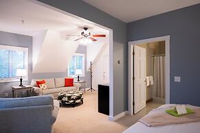 Sand Bar Cottage Inn