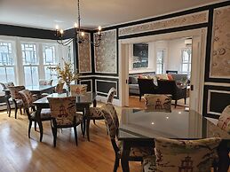 Sand Bar Cottage Inn