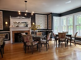 Sand Bar Cottage Inn