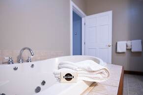 Sand Bar Cottage Inn