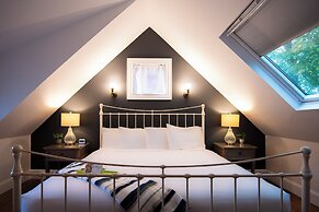 Sand Bar Cottage Inn