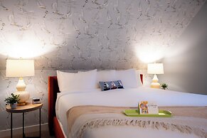 Sand Bar Cottage Inn