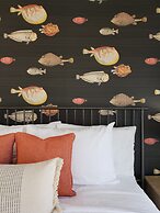 Sand Bar Cottage Inn