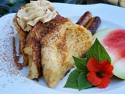 Sand Bar Cottage Inn