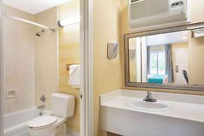 Howard Johnson by Wyndham Hartford South – Rocky Hill