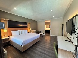 Granada Inn