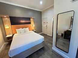 Granada Inn