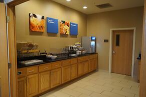 Comfort Inn & Suites Cooperstown / Milford