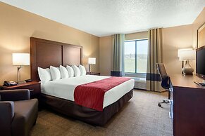 Comfort Inn & Suites Cooperstown / Milford