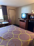 Super 8 by Wyndham Vancouver East